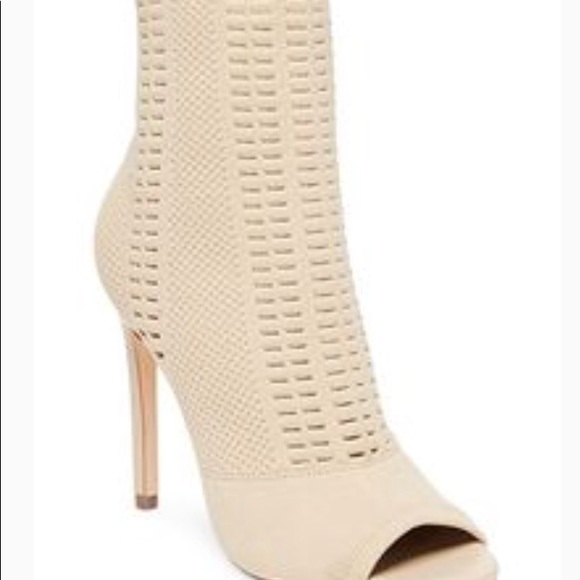 Steve Madden Candid Knit Bootie Size 8.5 - Picture 2 of 3